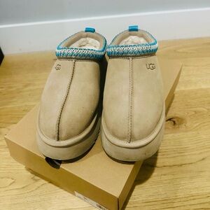 UGG Tazz Tan Suede